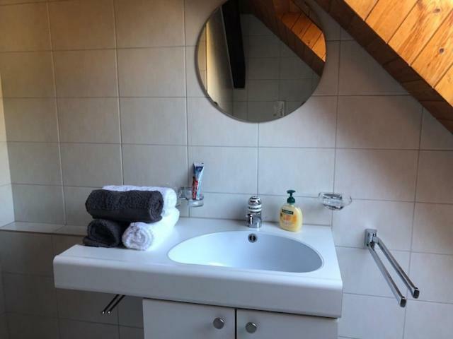 A&B Casa Blanca Apartman Hotel Wettingen Buitenkant foto